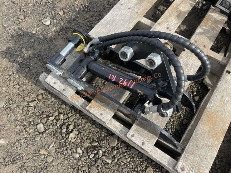 ir-mini-excavator-hydraulic-thumb-image-5