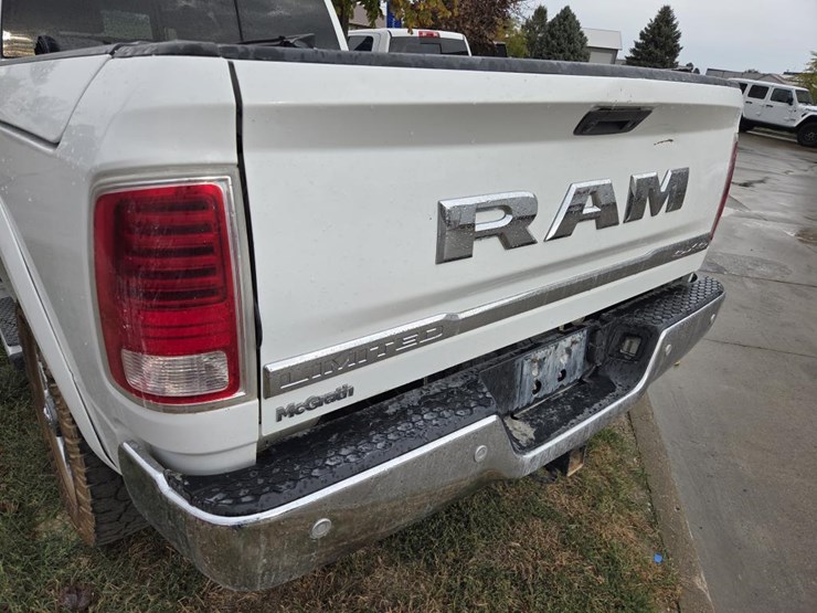 2018-dodge-ram-2500-image-27
