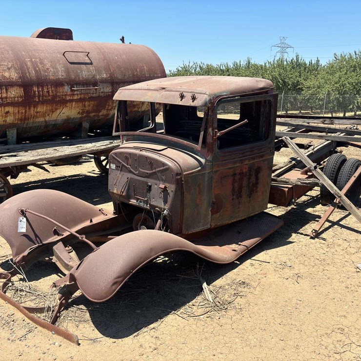 Truck Cab and Chassis