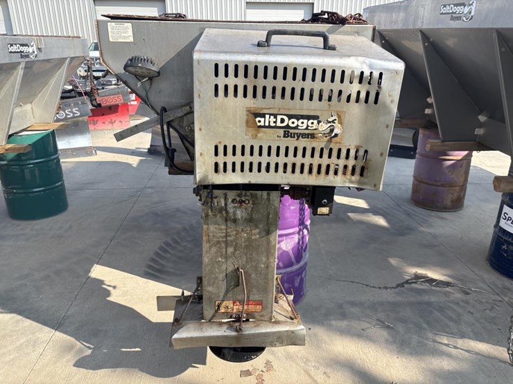 #5021-•-buyers-salt-dogg-sch120-salter/sander-image-4