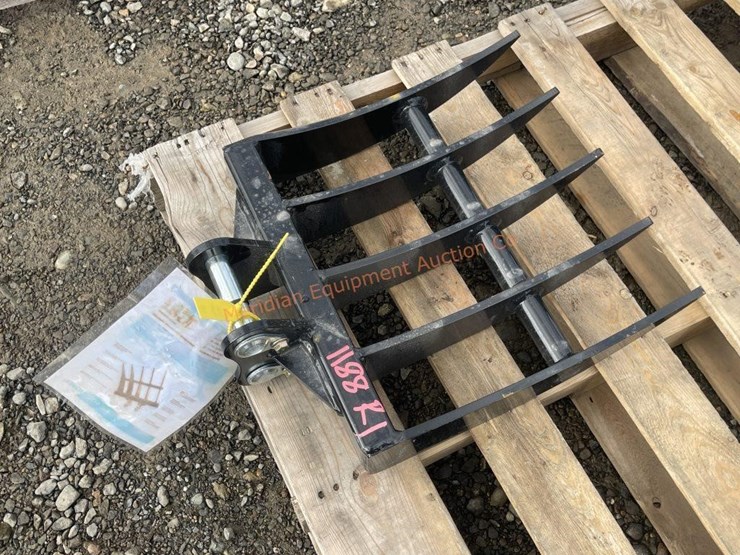 ir-mini-excavator-rake-image-3