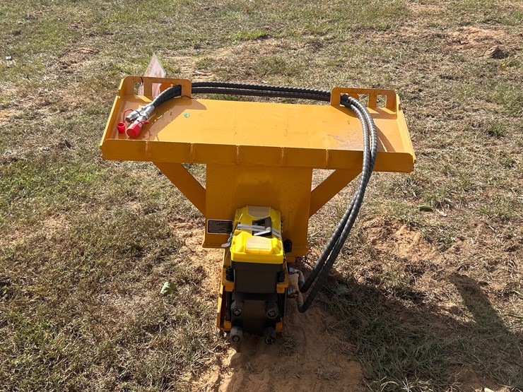 #482-•-quick-attach-breaker-hammer-image-2