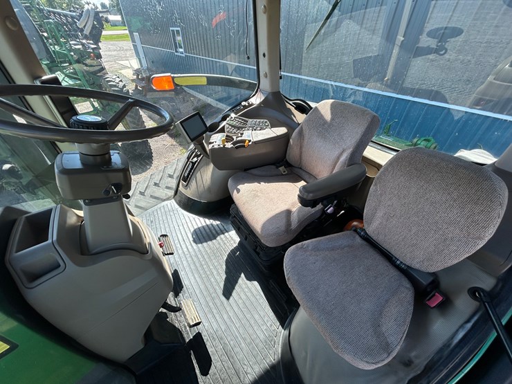 john-deere-8320rt-image-11