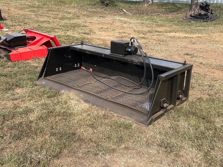 #478-•-quick-attach-vibrating-bucket-image-1