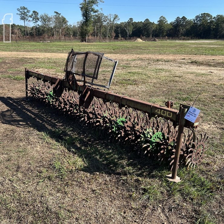 JOHN DEERE 400