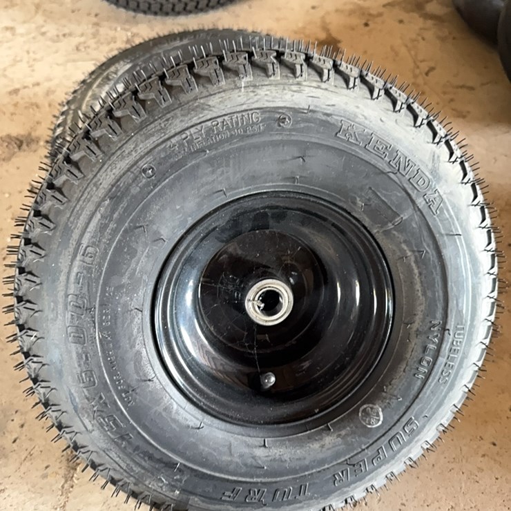 new Pair of 15x6.50-6 Tires With Wheel