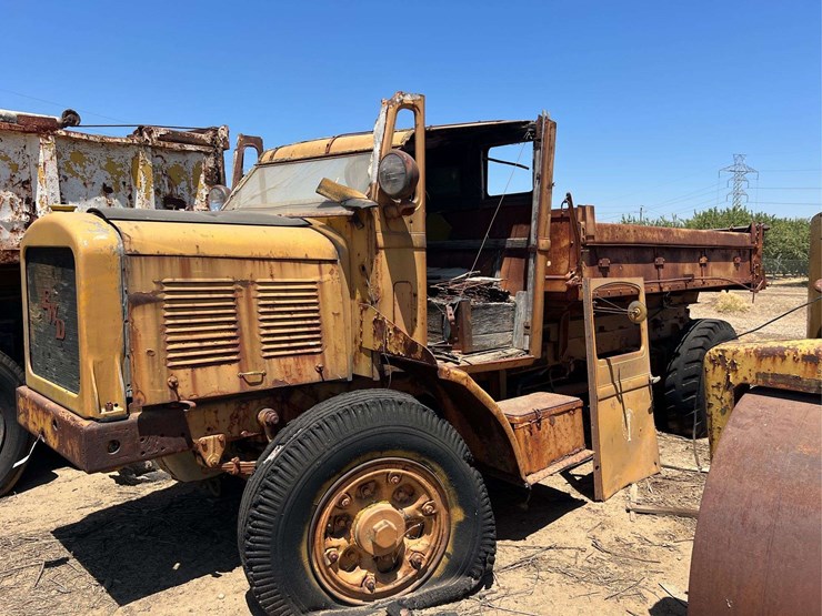 fwd-dump-truck-image-2