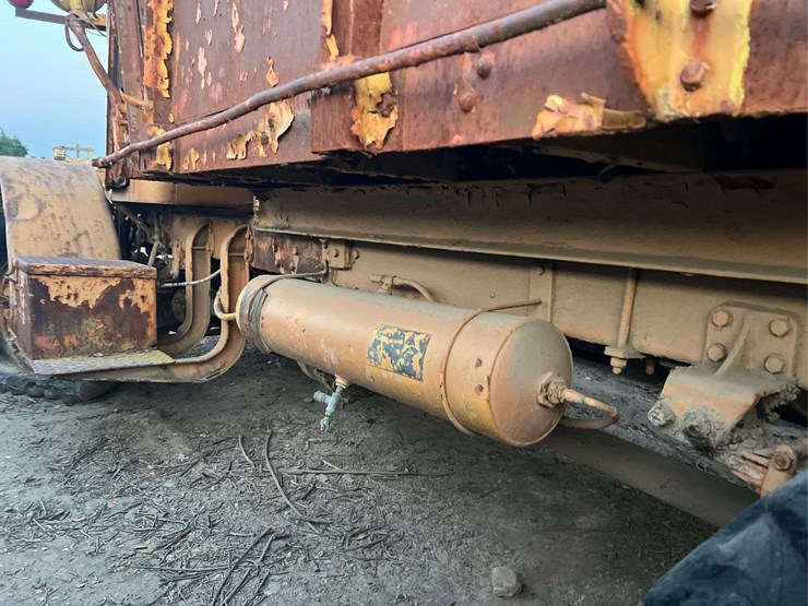 fwd-dump-truck-image-9