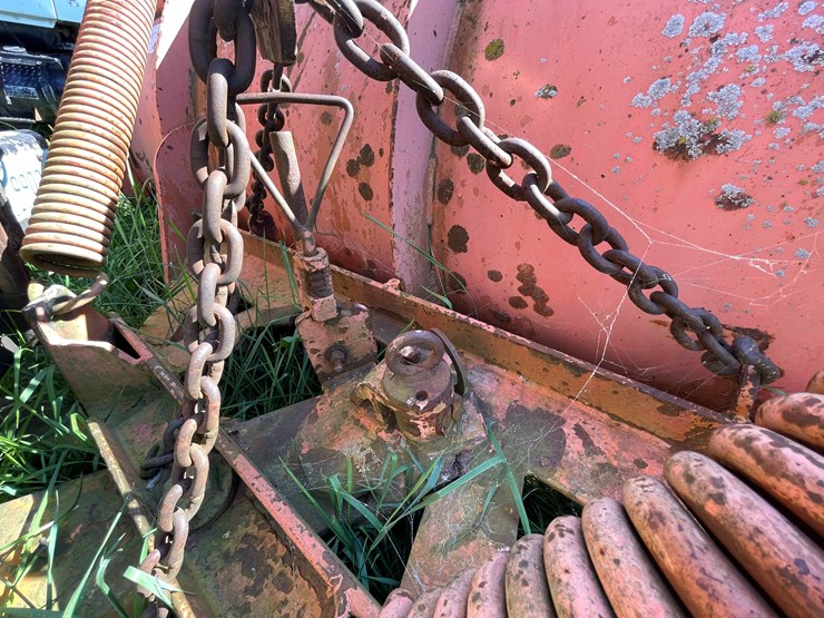 1984-ford-8000-image-45