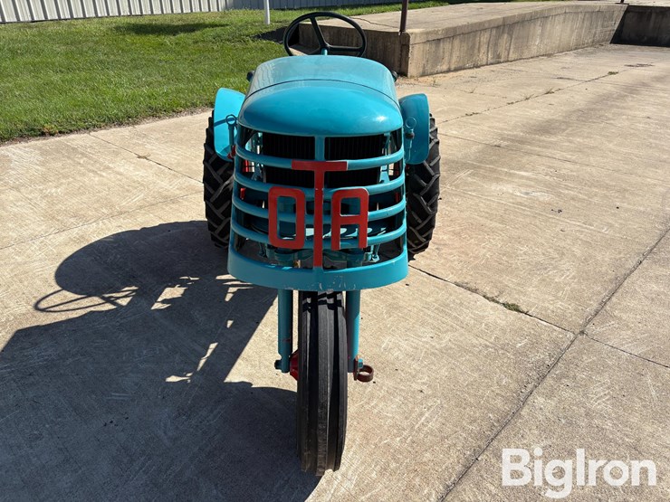1950-ota-mk-1-2wd-tractor-image-2