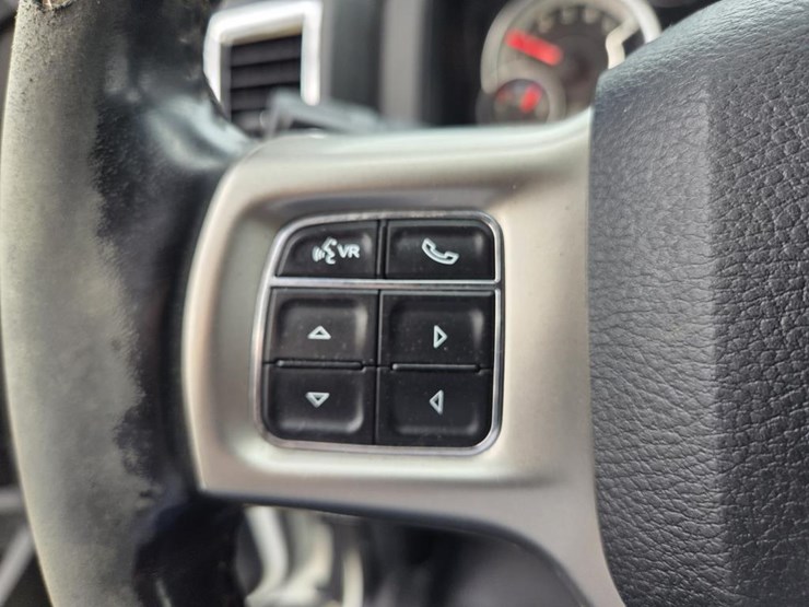 2017-dodge-ram-3500-image-61