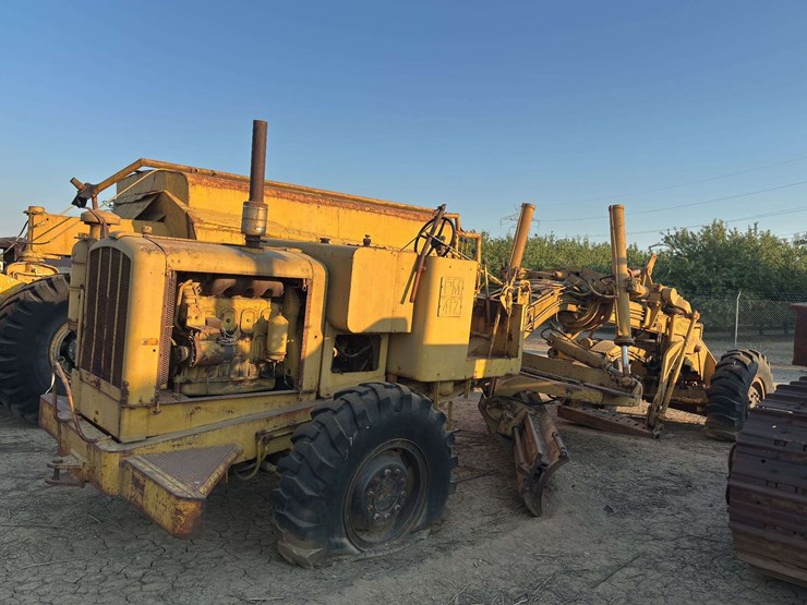 pmco-speedmatic-pm412-road-grader-image-8