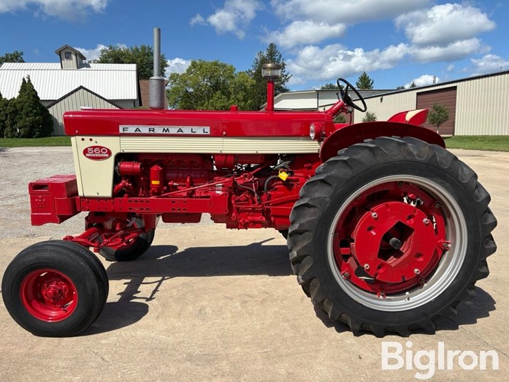 1961-case-ih-560-image-8