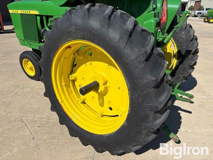 1961-john-deere-3010-image-19