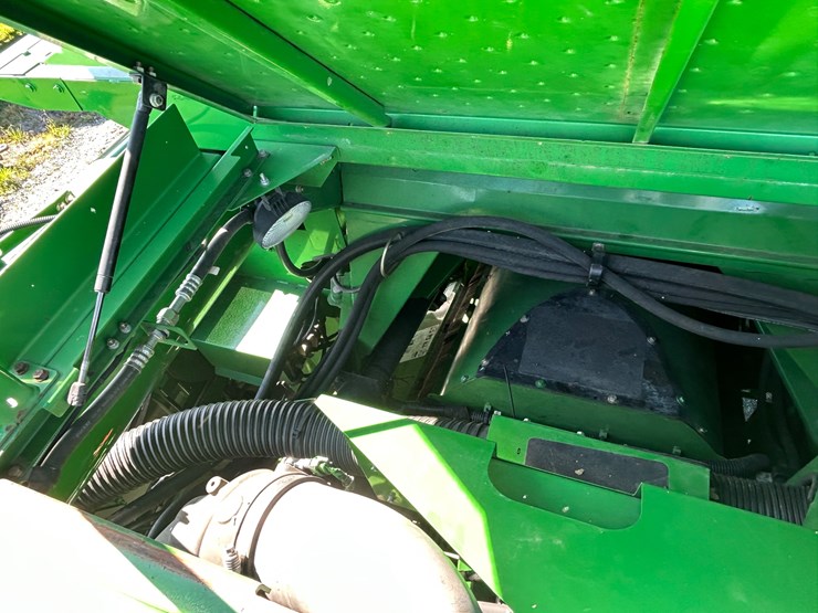 john-deere-s690-image-34