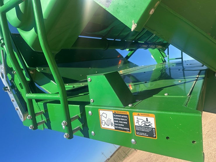 2017-john-deere-cs690-image-23