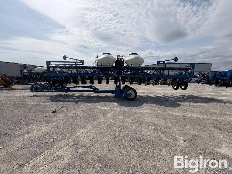 2019-kinze-3600-image-8