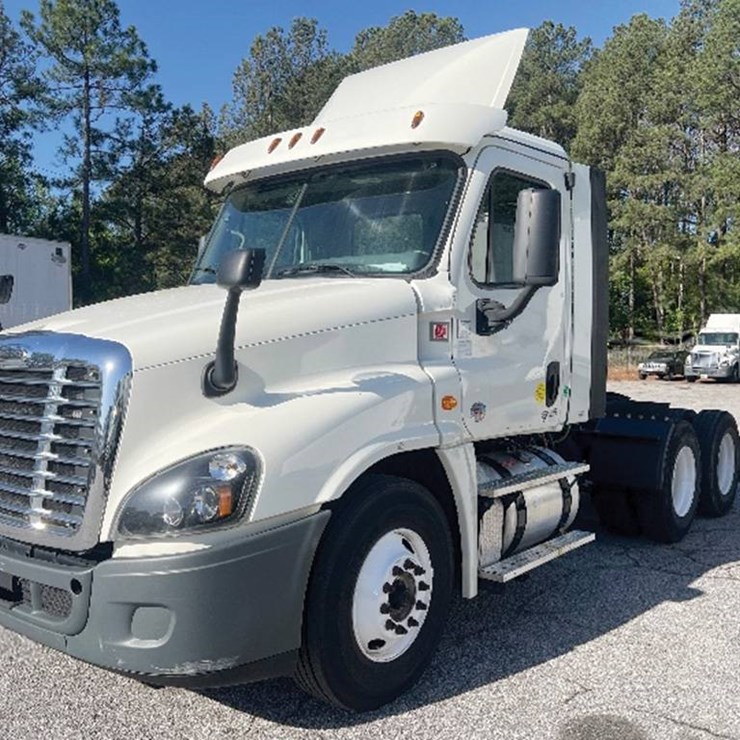 2018 FREIGHTLINER CASCADIA 125