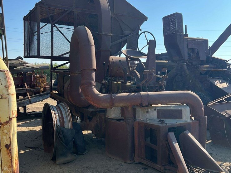 farmall-m-with-cotton-picker-image-5