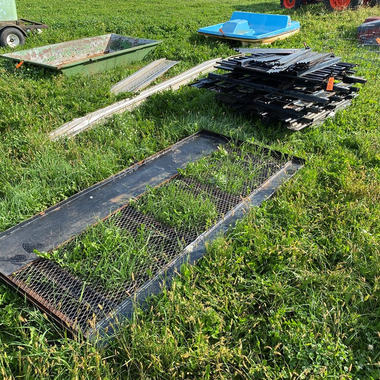 #1649 • Various Sections of Stake Pocket Sides and Headache Racks