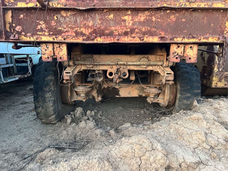 fwd-dump-truck-image-6