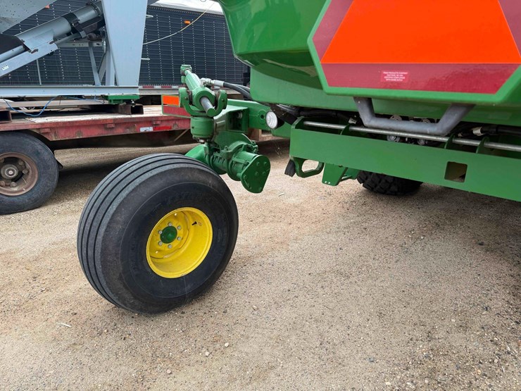 john-deere-w235-image-7