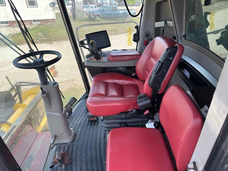 2013-case-8230-afx-combine-image-14