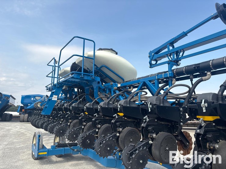 2019-kinze-3600-image-16