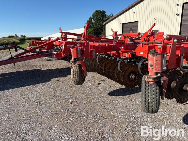2012-kuhn-krause-excelerator-8000-image-15