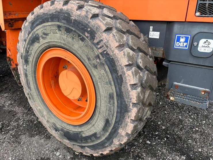 2015-doosan-dl200tc-5-image-12
