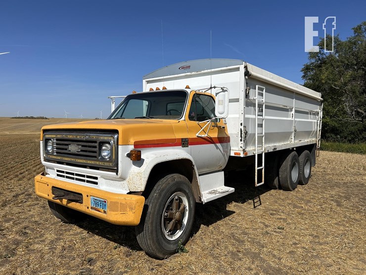 1974-chevrolet-c65-image-1