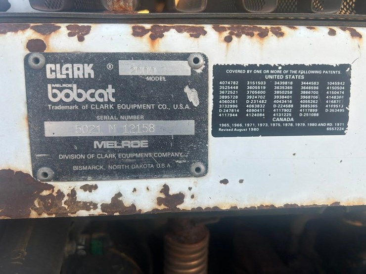 1981-model-2000-bobcat-mini-payloader-image-19