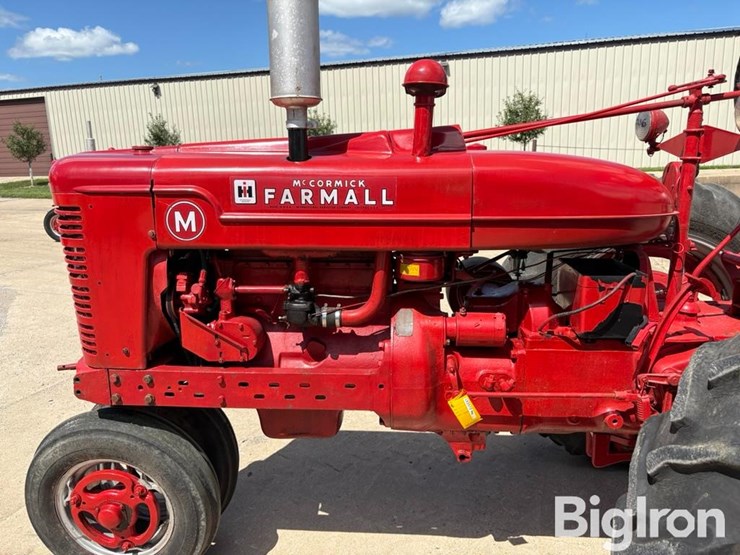 1946-ih-farmall-m-2wd-tractor-image-13