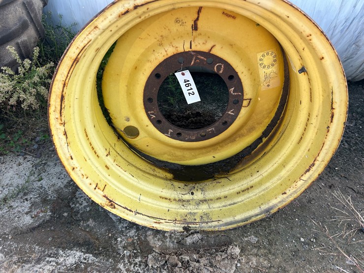 #4612-•-10-bolt-combine-rim-image-1