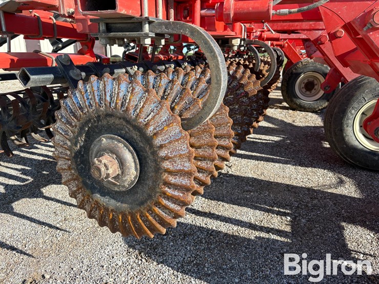2012-kuhn-krause-excelerator-8000-image-19