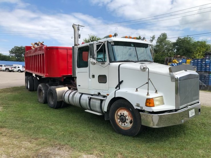 1993-volvo-12.7-detroit,-10-speed,-new-tires-and-24-foot-dump-trailer-image-1