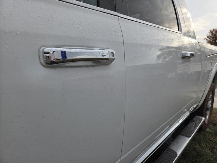 2018-dodge-ram-2500-image-16