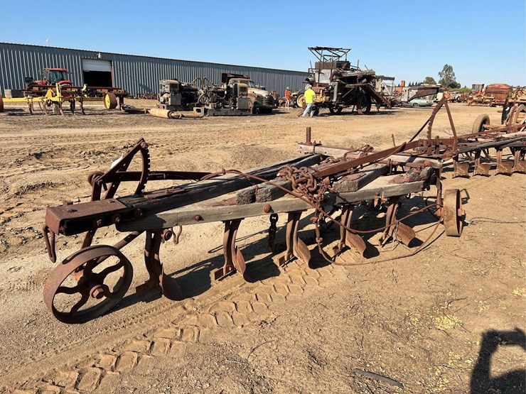 stockton-5-bottom-wood-beam-plow-image-8