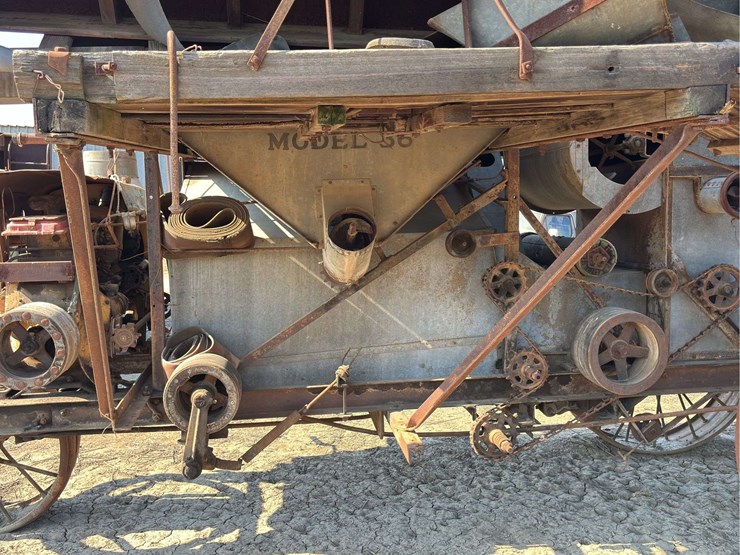 holt-36-combine-harvester-image-36