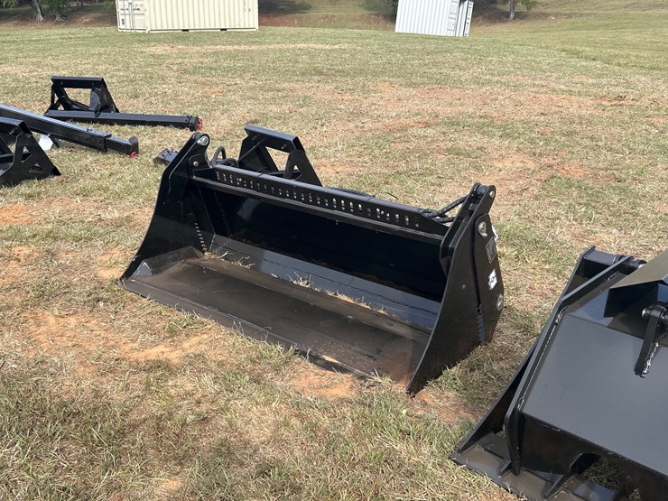 #461-•-quick-attach-4-in-1-bucket-image-1