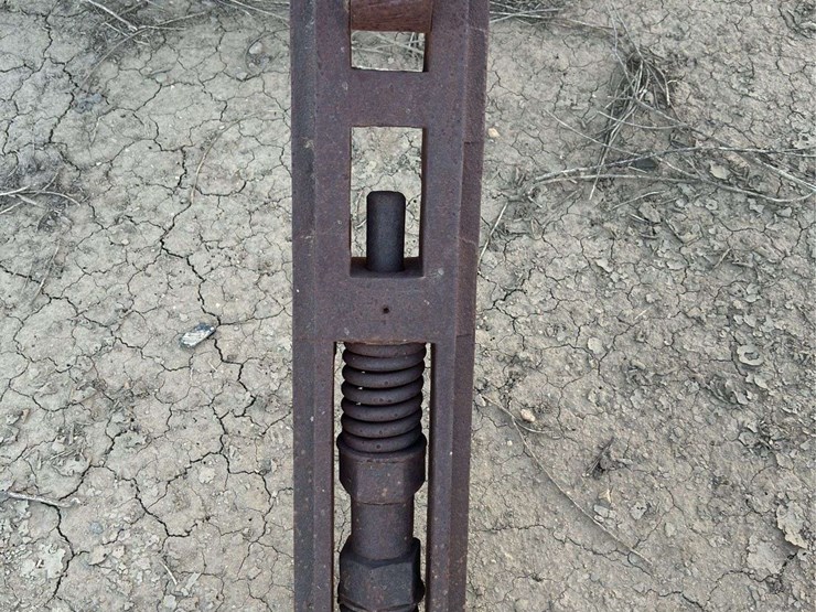 trailer-frame-image-9