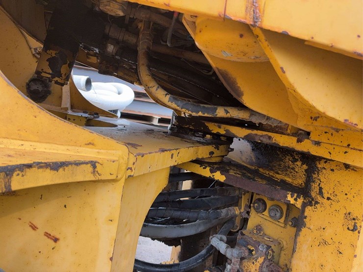 komatsu-wa320-image-11