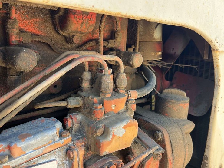 case-401-diesel-image-33