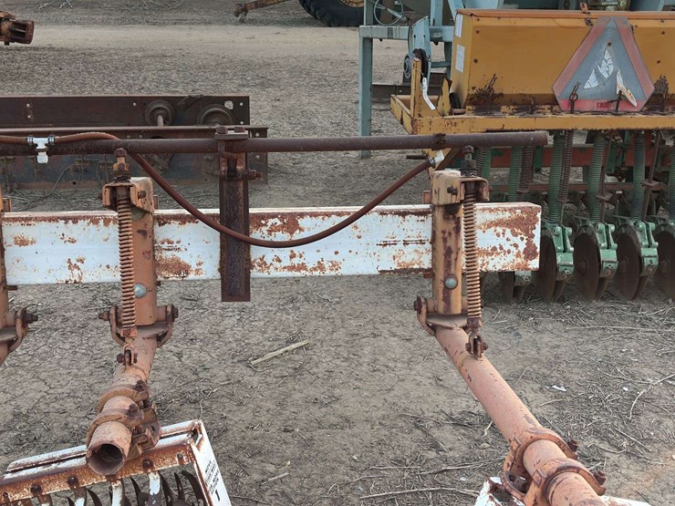 4-row-cultivator-image-16