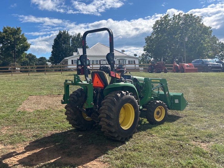 john-deere-3032e-image-5