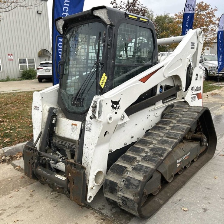 2022 BOBCAT T870