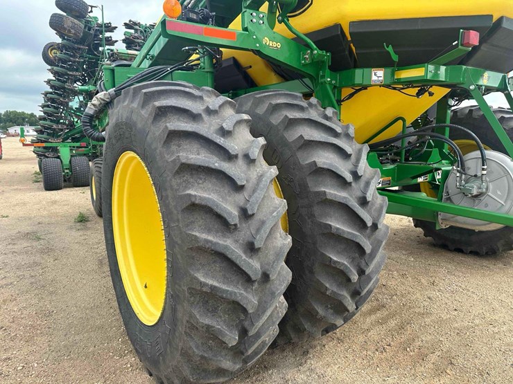 john-deere-1890-image-34