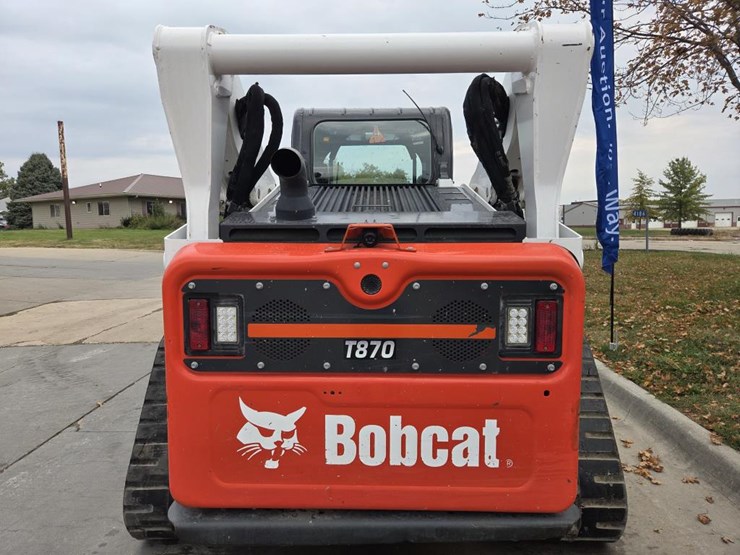 2022-bobcat-t870-image-4