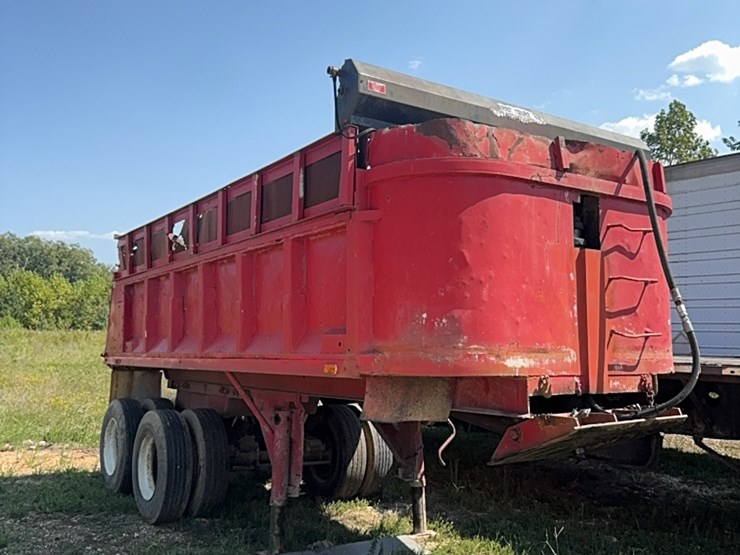 red-dump-trailer-image-1
