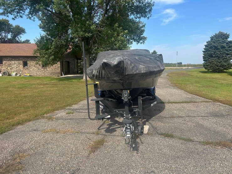 nitro-zv21-boat-image-8